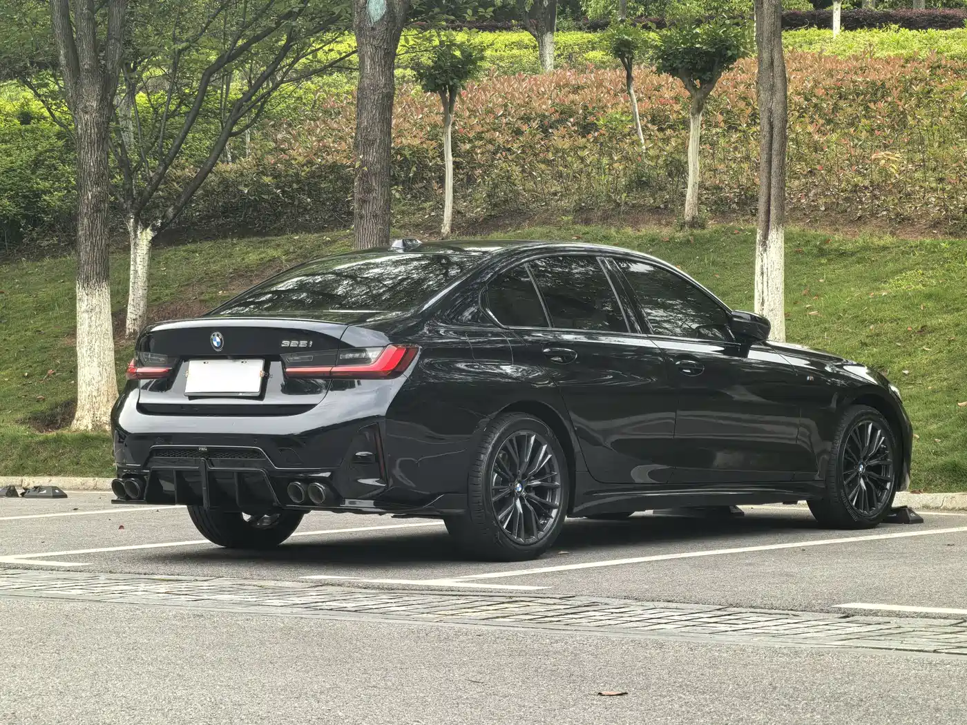 BMW 3 Series 2023 325i M Sport Black Night Package фото 6