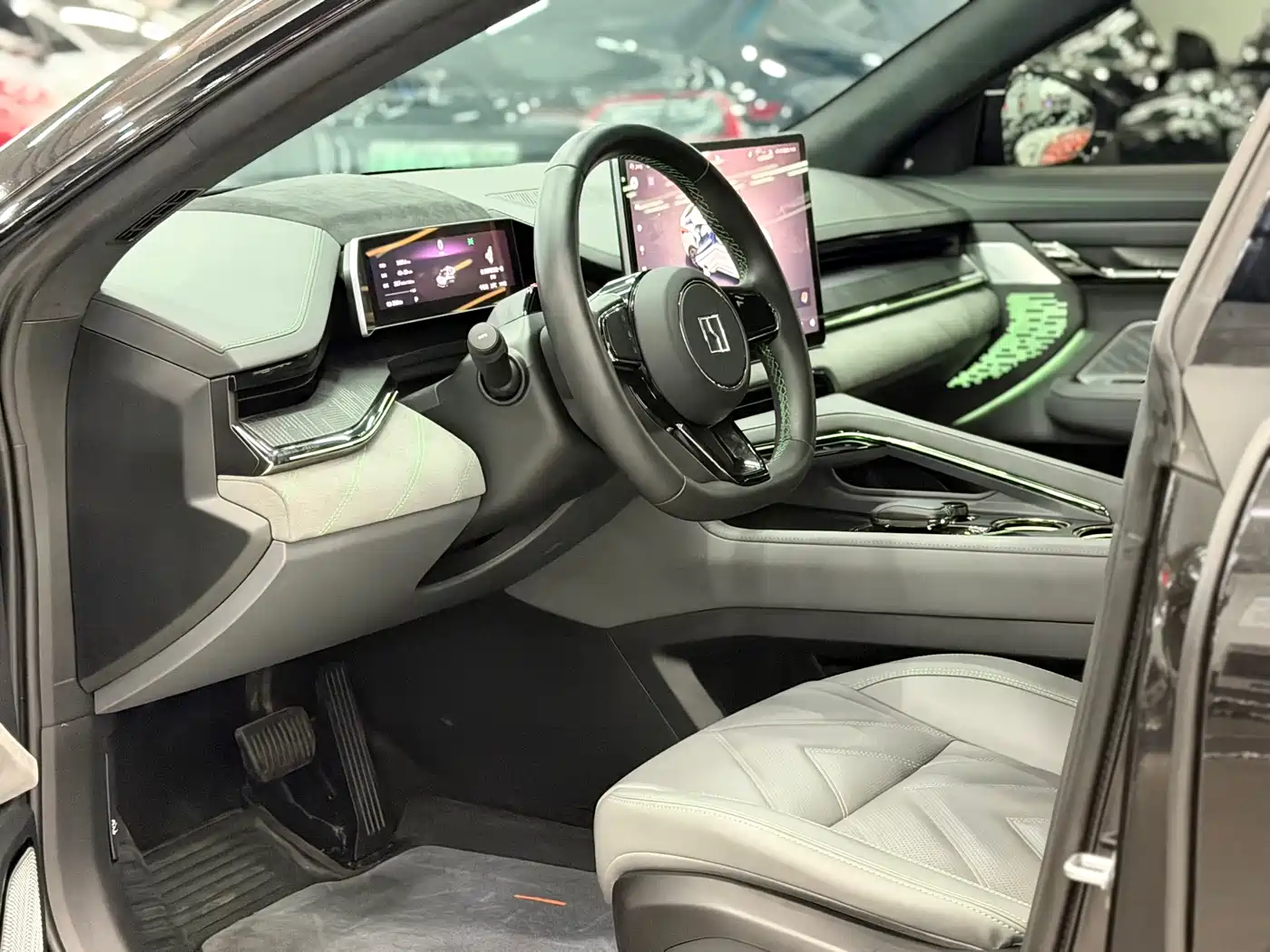 ZEEKR EXTREME KRYPTON 001