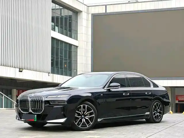 BMW BMW i7 2023 eDrive50L Leading M Sport Package