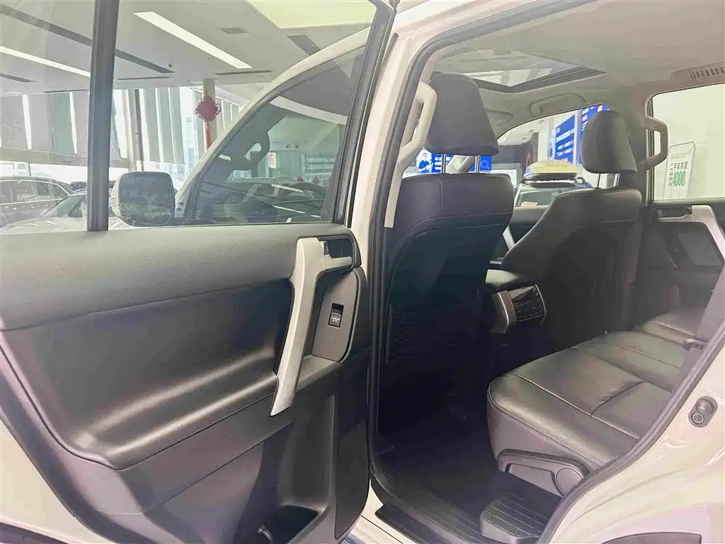 Toyota Prado 2020 2019 3.5L Automatic TX-L Zunxiang Edition with Rear-mounted Spare Tire