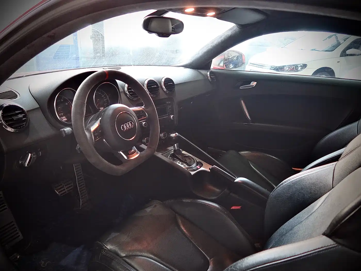Audi TT 2011 TT Coupe 2.0TFSI фото 4