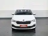 Photo 3 - Škoda Rapid