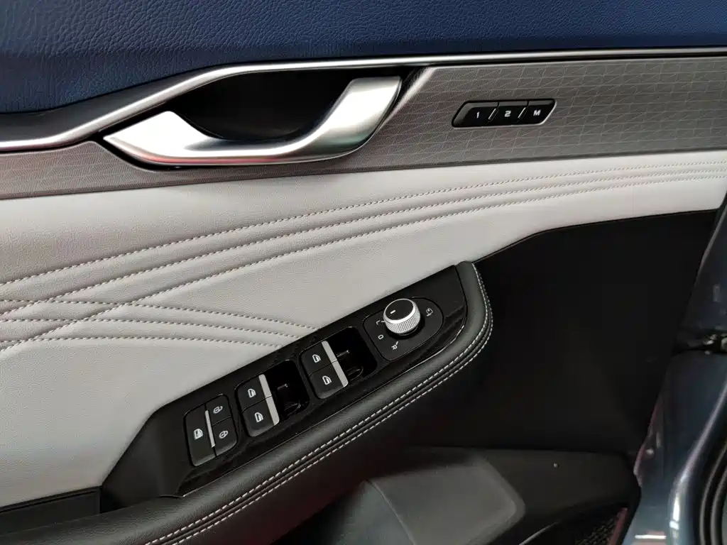 Фото 15 - Geely Preface