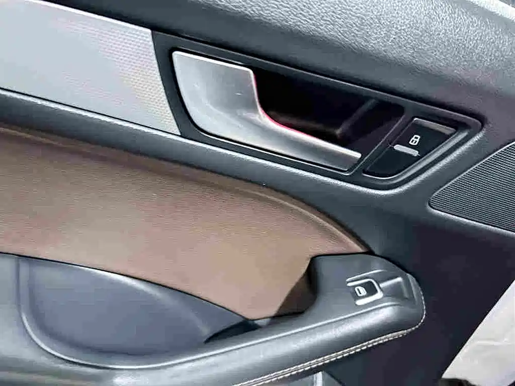 Audi Q5 2018 2017 Plus 40 TFSI Technology