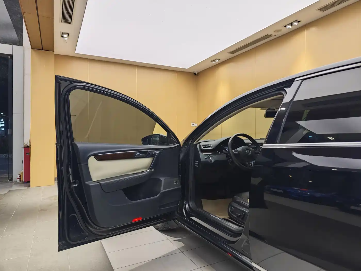Volkswagen Magotan 2013 3.0FSI Flagship Model фото 7
