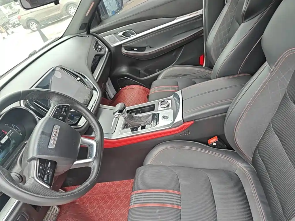 Jetour X70 Coupe 2020 2020 Model 1.6T DCT Jin Cool 7-Seater