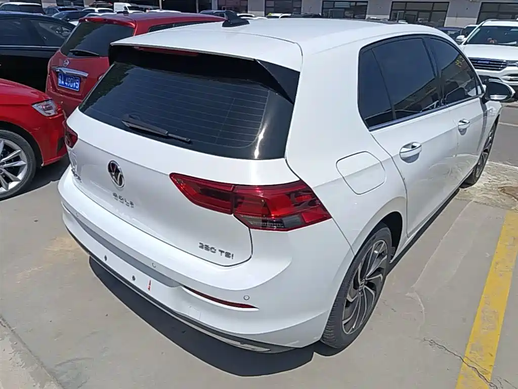 Volkswagen Golf 2023 Facelift 280TSI DSG Pro фото 7