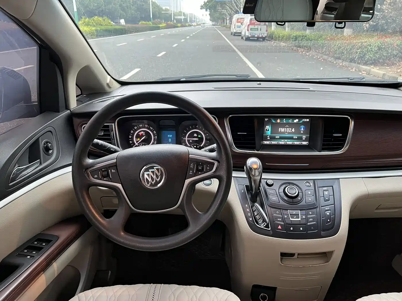 Buick GL8 2017 25S Comfort China V фото 9