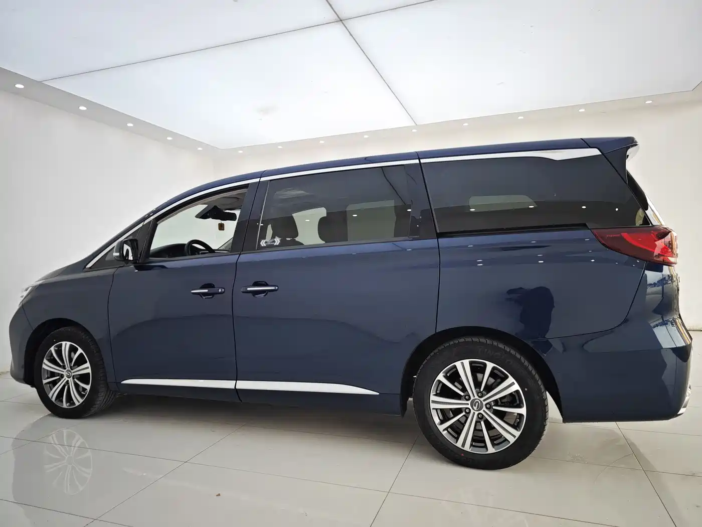 GAC Trumpchi Trumpchi M8 2018 320T Premium Edition фото 12