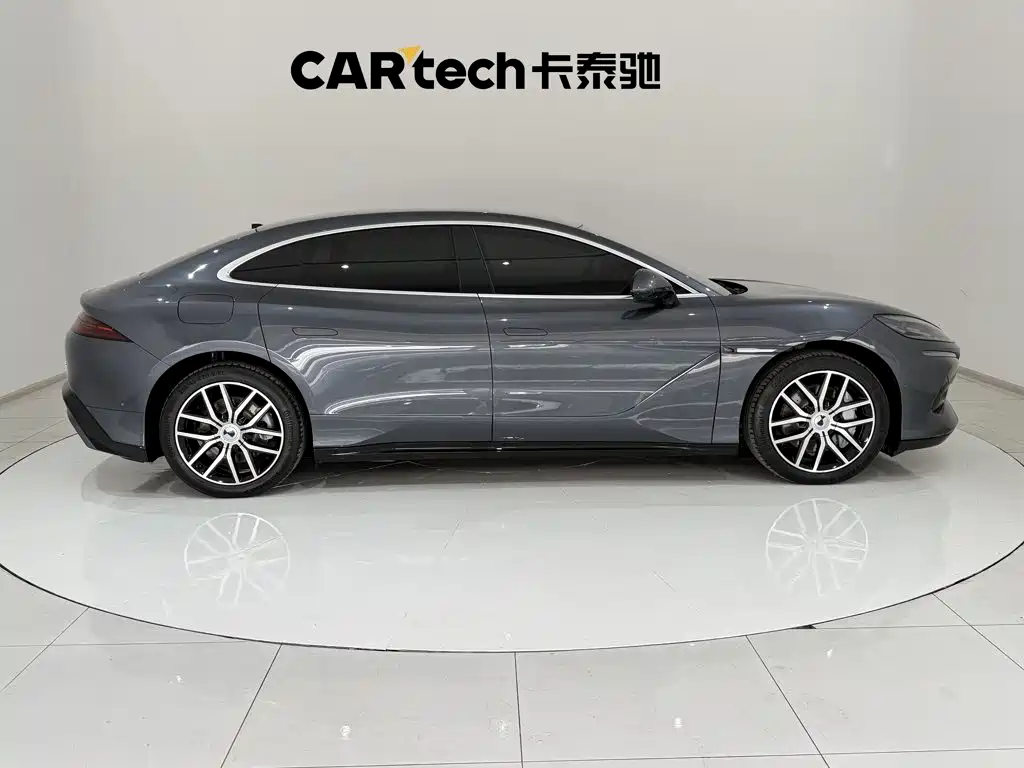Denza Z9 2025 2024 Model 1100km AWD Max Edition