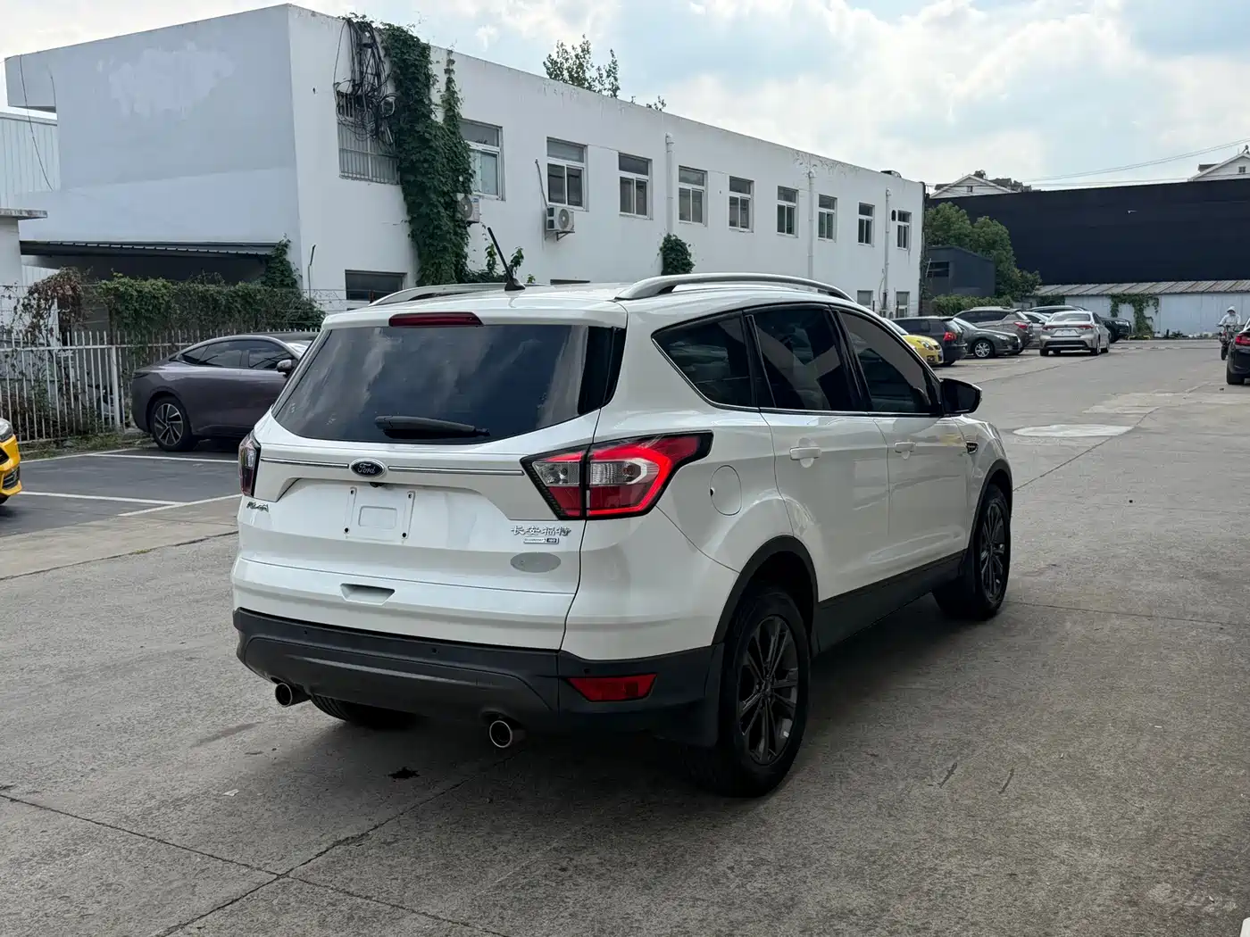 Ford Kuga 2020 2019 EcoBoost 180 2WD Platinum Wing Edition China VI