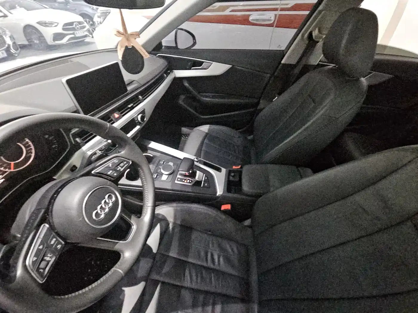 Audi A4L 2019 40 TFSI Fashion (China V) фото 6