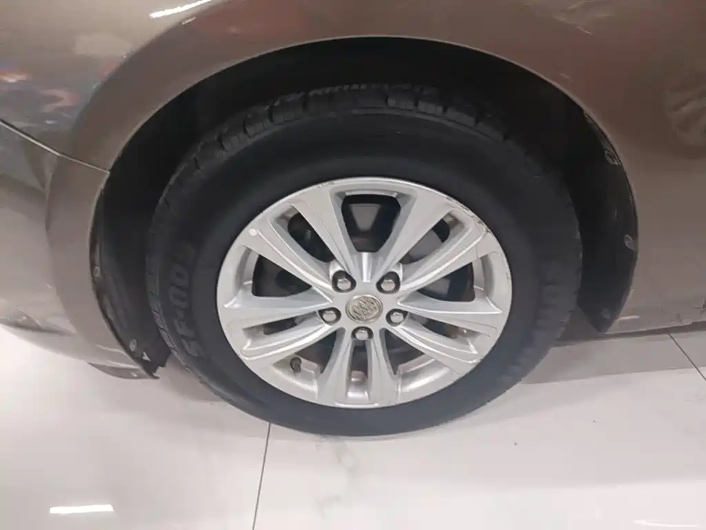 Фото 23 - Buick Excelle