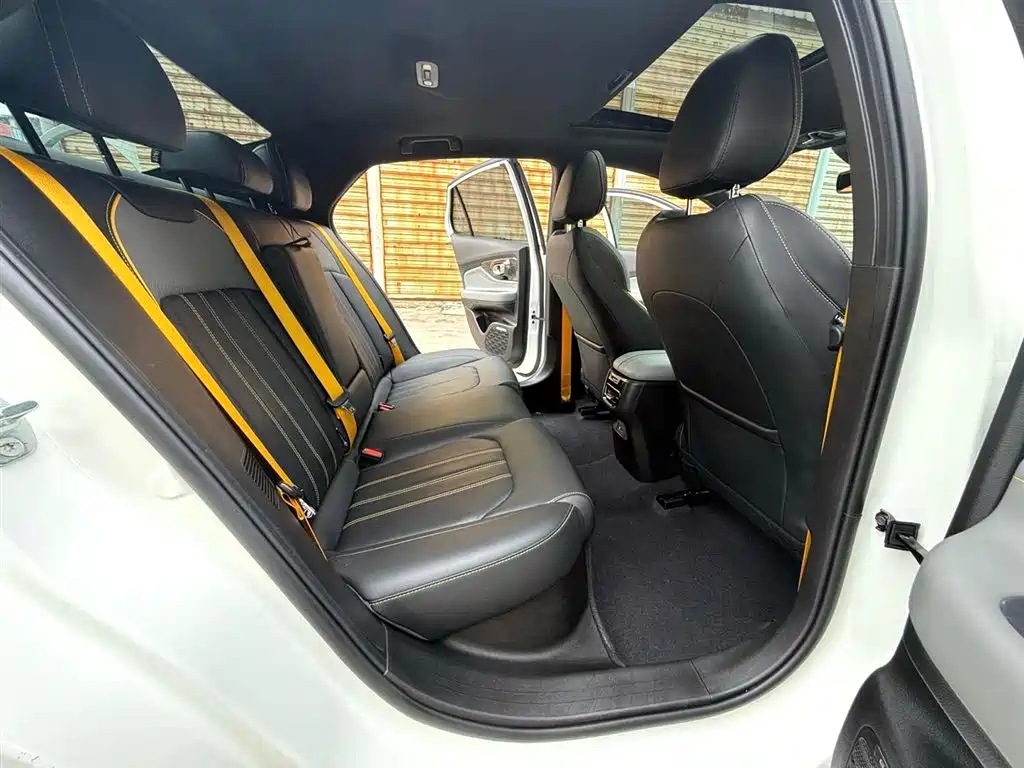 GAC Trumpchi Trumpchi Emkoo 2023 270T DCT J16 Edition фото 5
