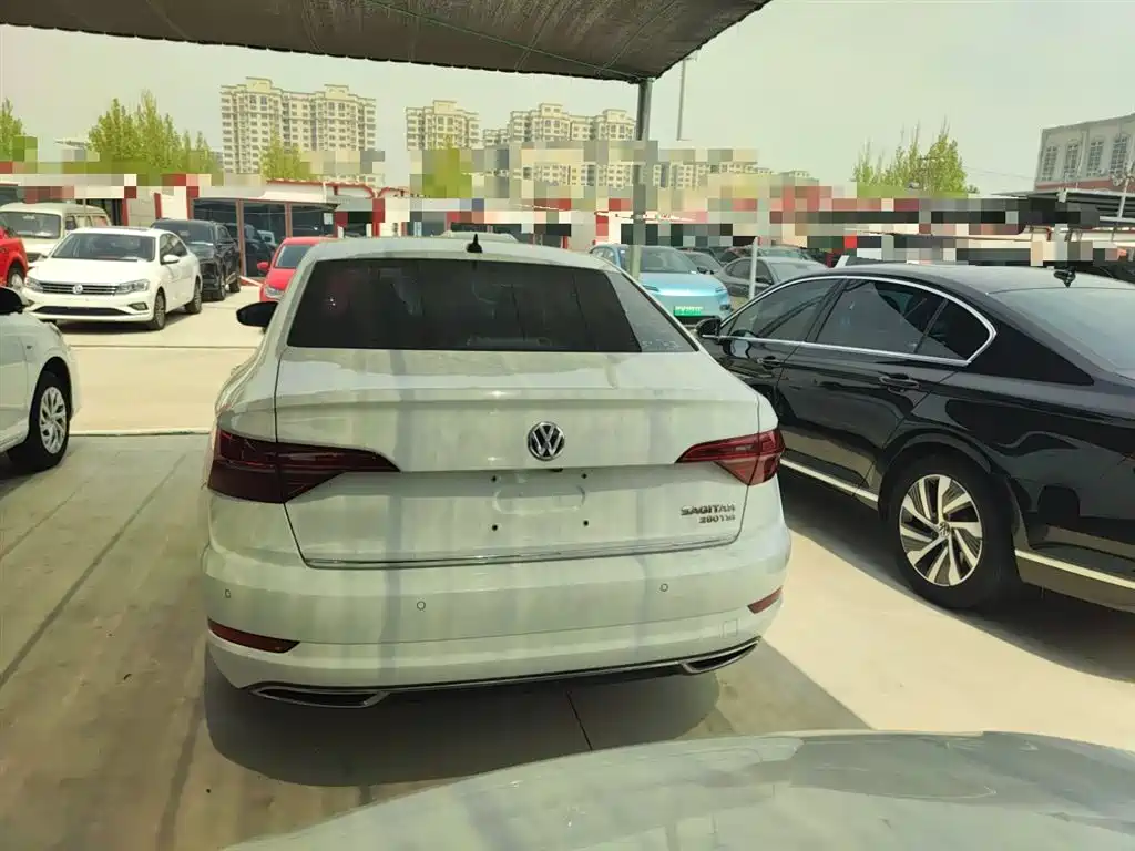 VOLKSWAGEN SAGITAR