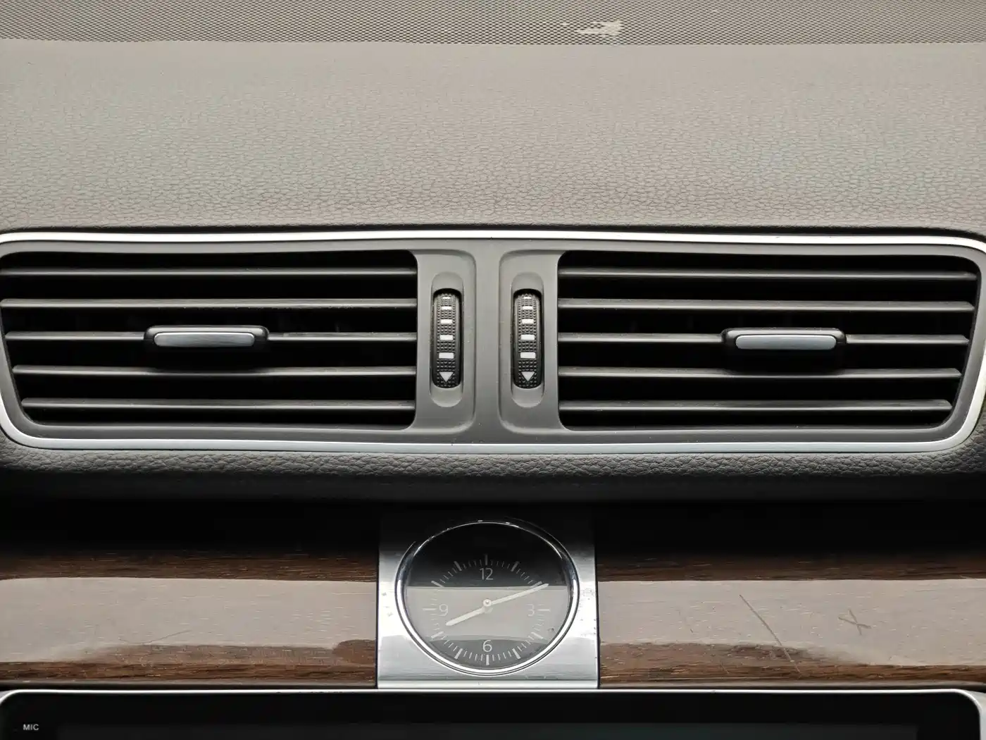 Volkswagen Magotan 2013 3.0FSI Flagship Model фото 16