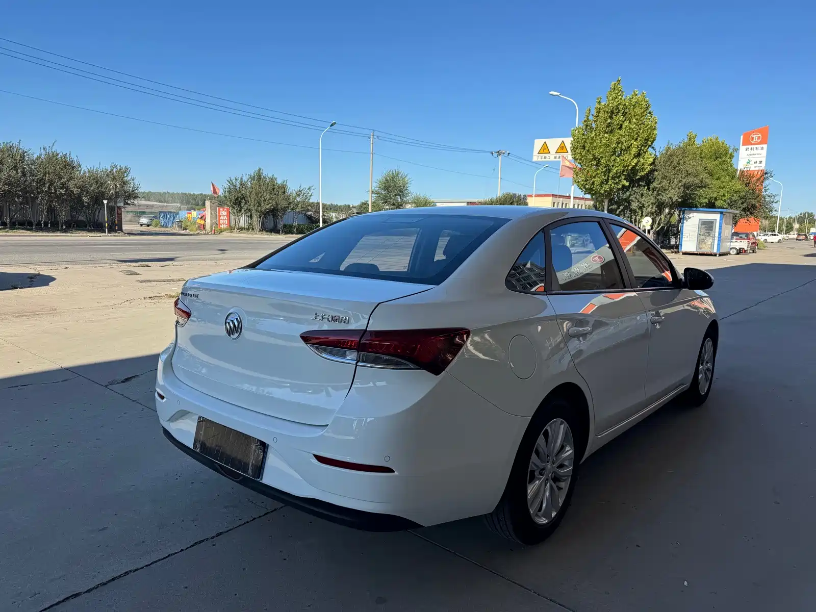 Фото 14 - Buick Excelle