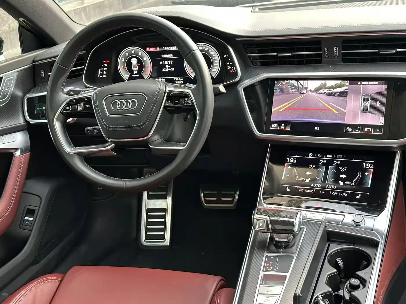 Audi A7L 2024 45 TFSI quattro Black Warrior Edition фото 8