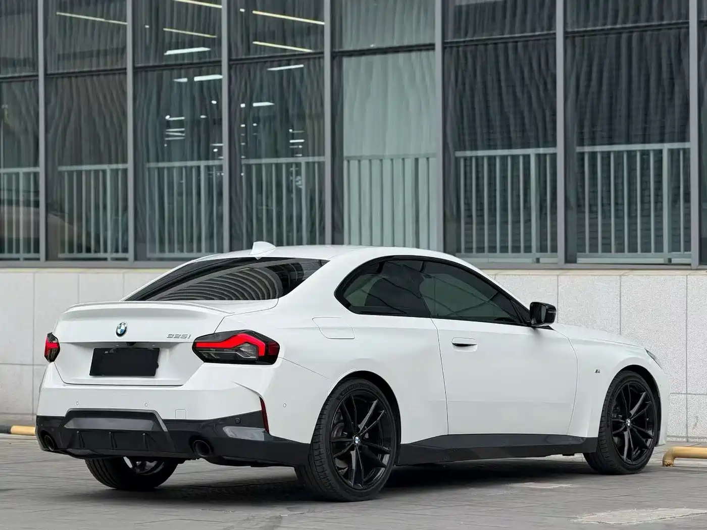 BMW 2 Series (Import) 2022 225i M Shadow Edition фото 8