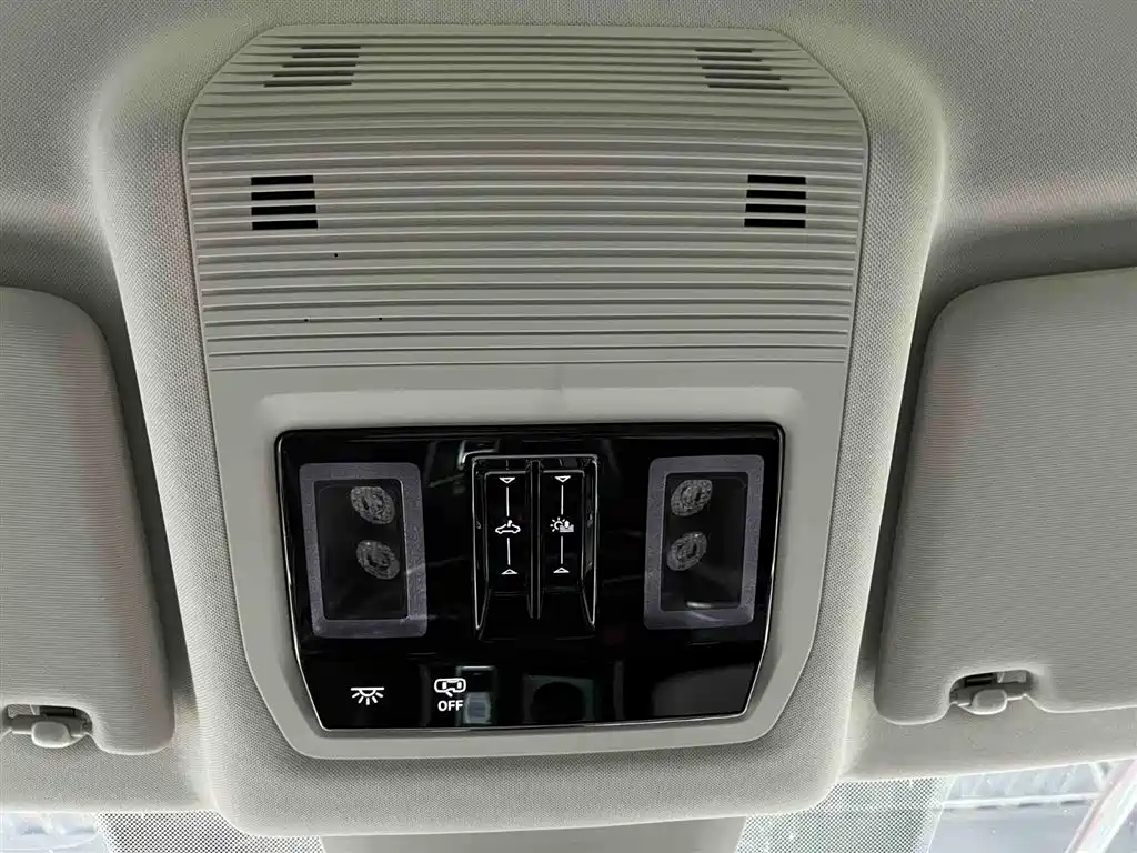 Volkswagen Viloran 2024 380TSI Executive Edition фото 8