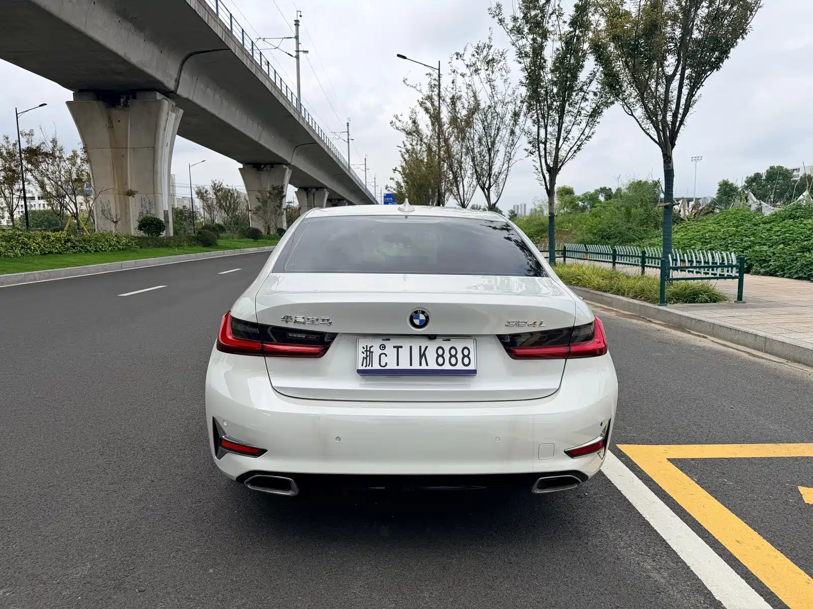 Фото 8 - BMW 3 Series