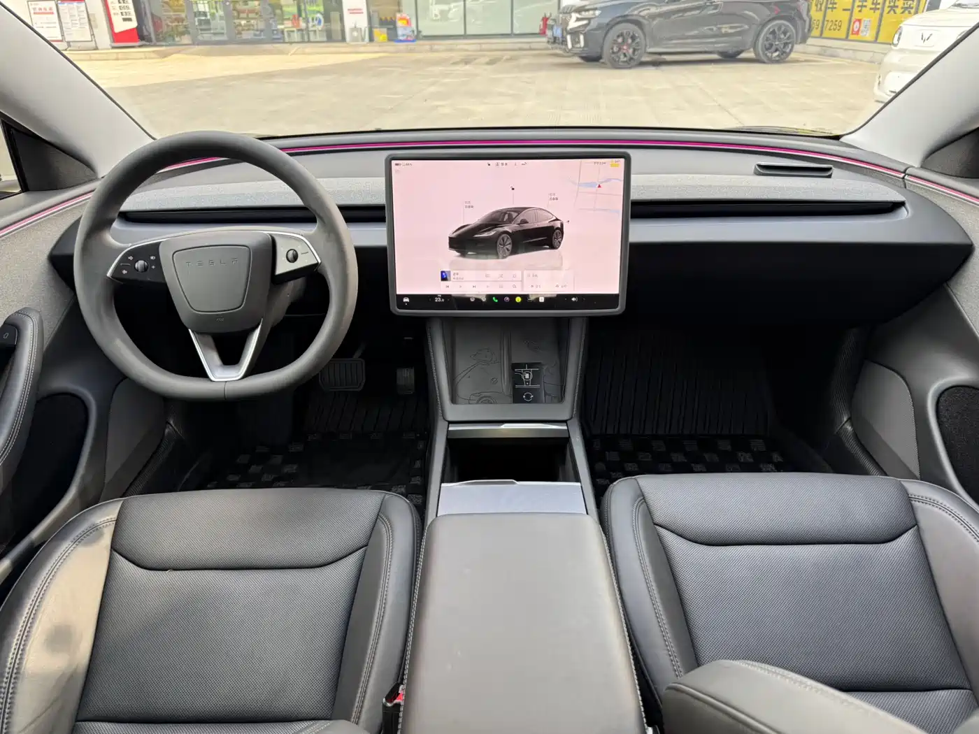 TESLA MODEL 3