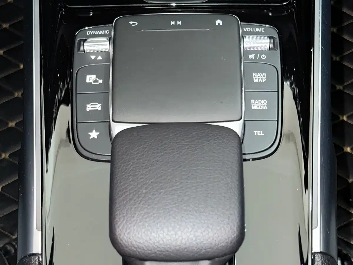 Mercedes-Benz GLB 2021 GLB 200 Dynamic фото 16