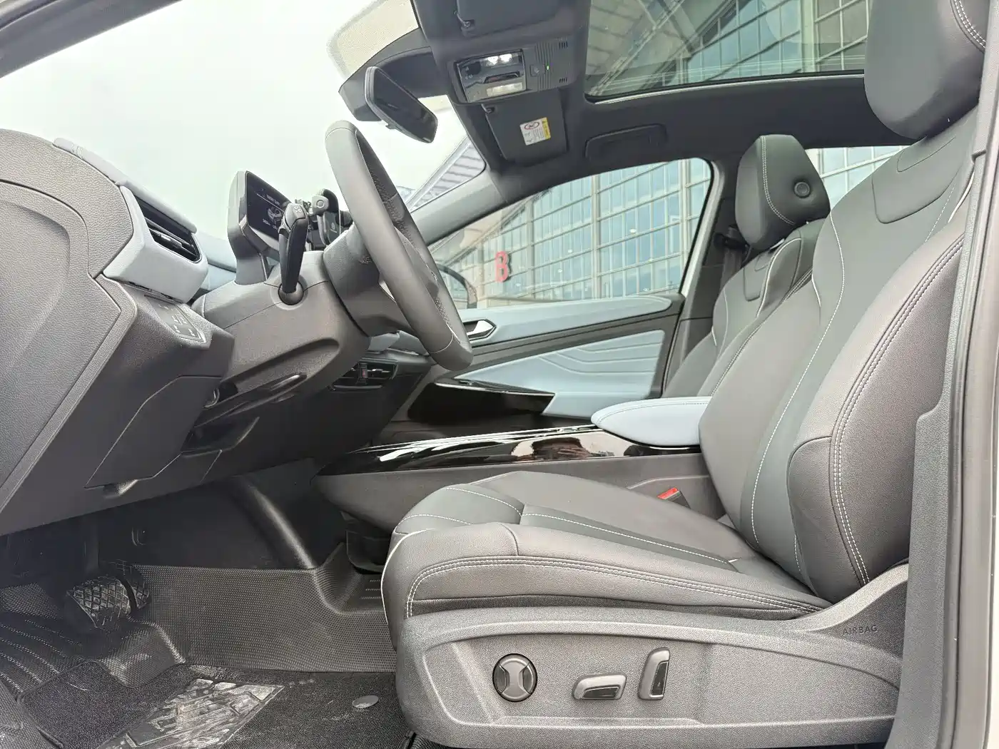 Volkswagen ID.4 X 2025 Smart Pure Intelligent Edition фото 9