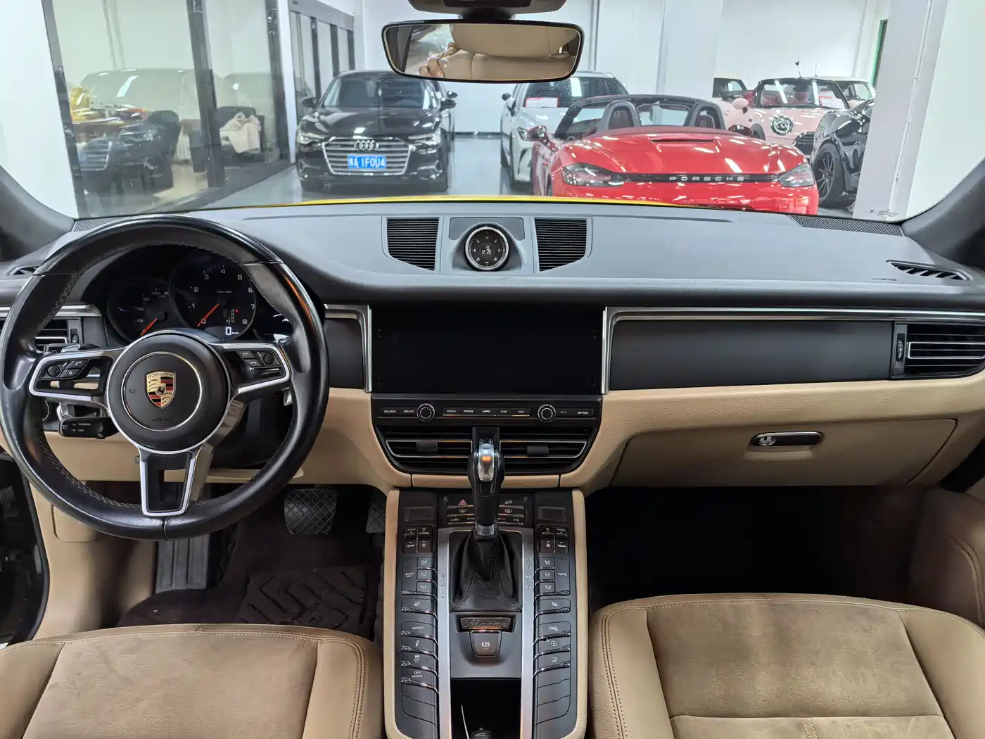 Porsche Macan 2018 Macan 2.0T фото 10
