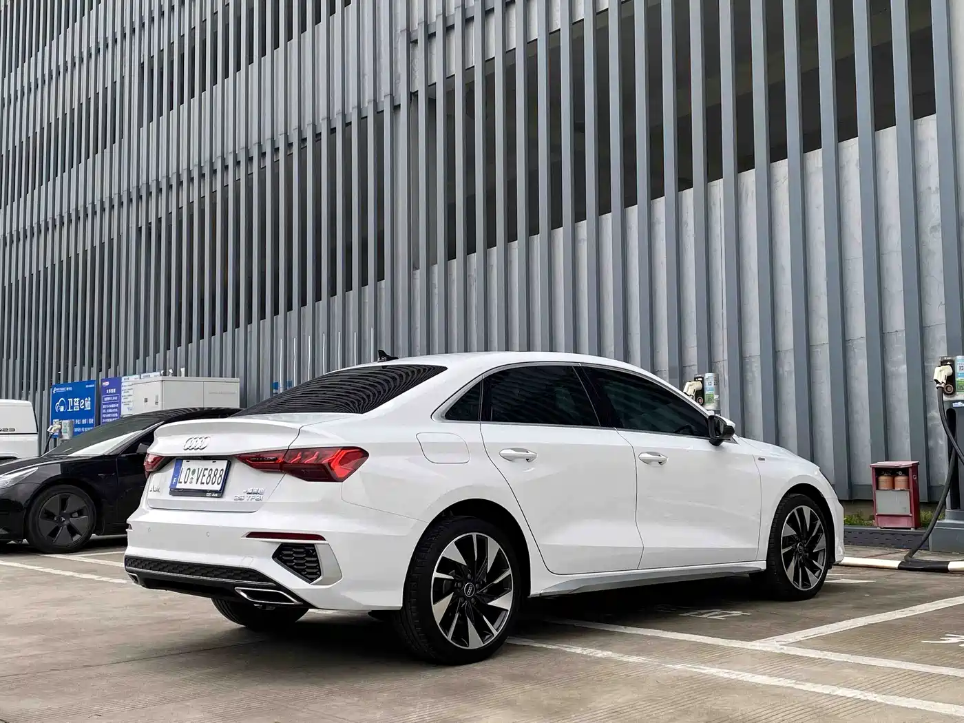 Audi A3 2024 Model A3L Limousine 35 TFSI Fashion Sport фото 12