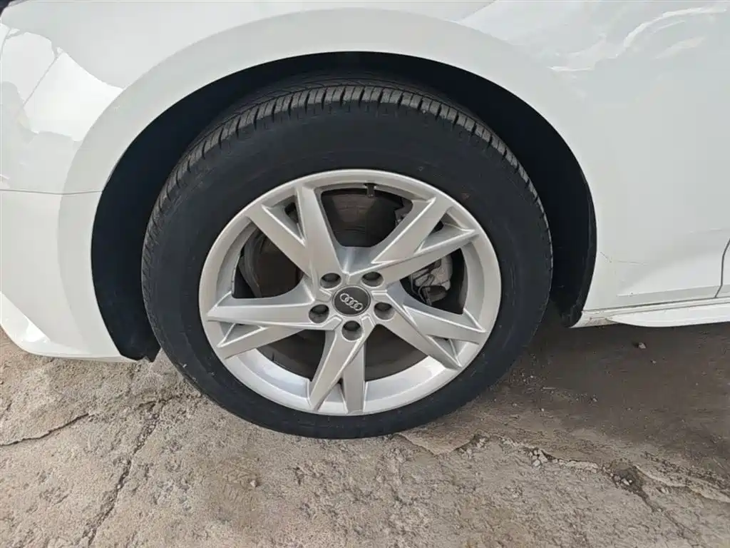 Audi A4L 2018 30th Anniversary 40 TFSI Progressive фото 23
