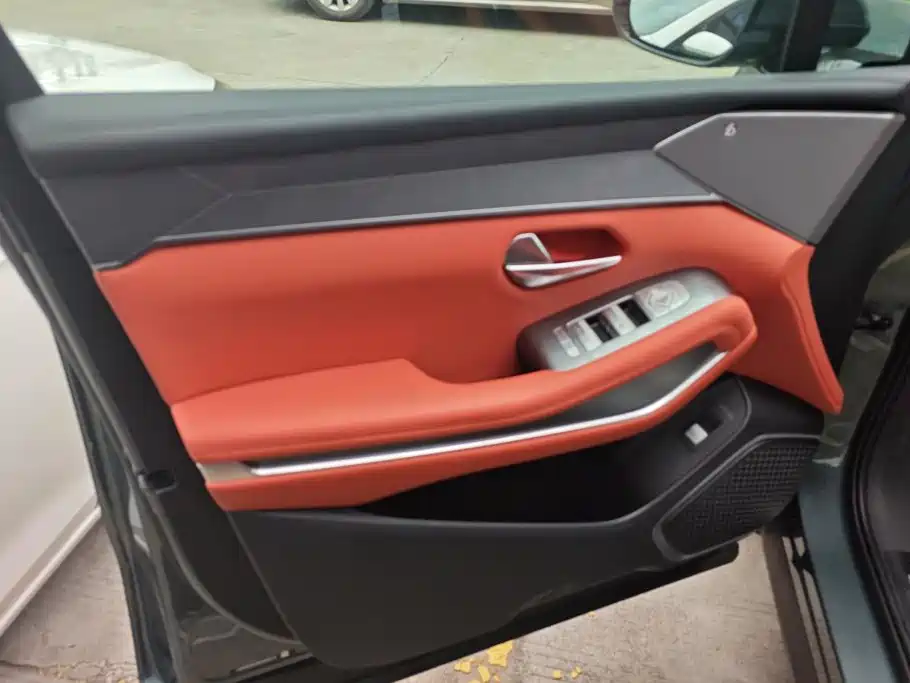 BYD Tang L 2025 2025 DM 175KM Drone Player Edition