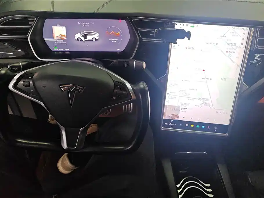 TESLA MODEL X