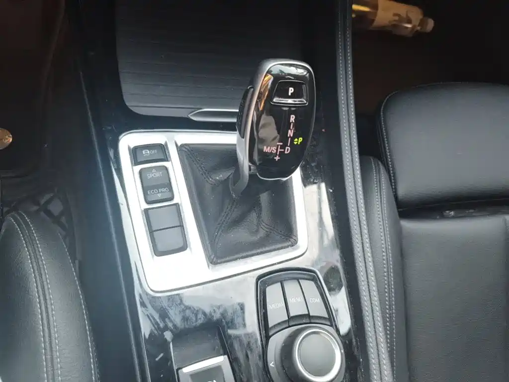 BMW 1 Series 2020 Model 120i M Sport Package фото 10