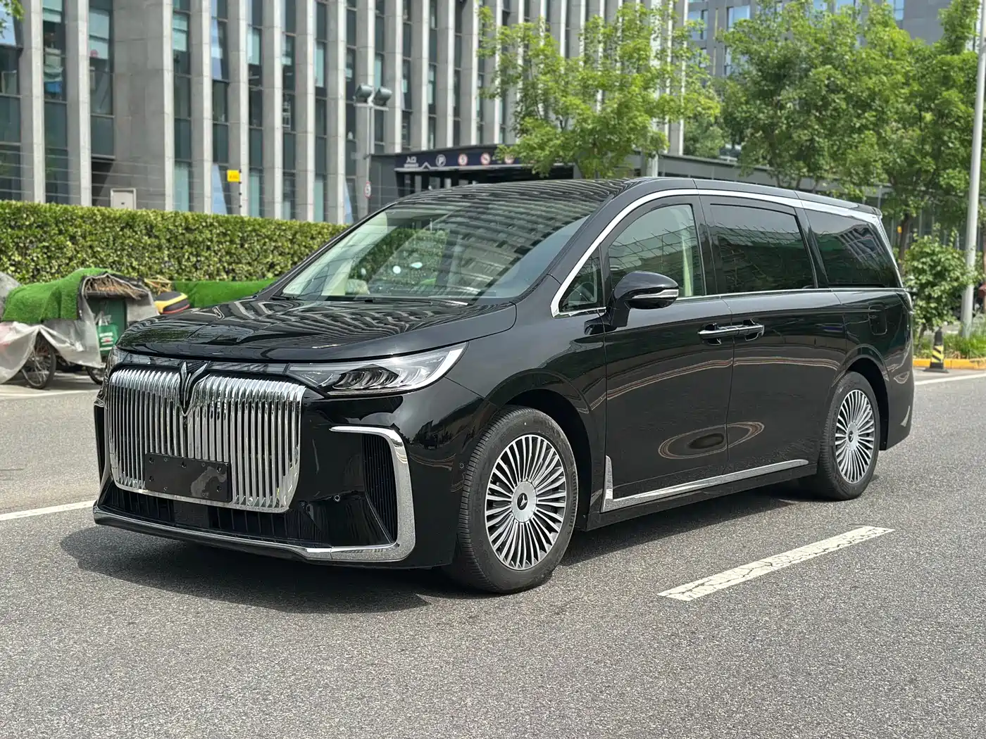 Voyah Auto Voyah Dreamer 2025 PHEV 4WD Kunpeng Premium Edition