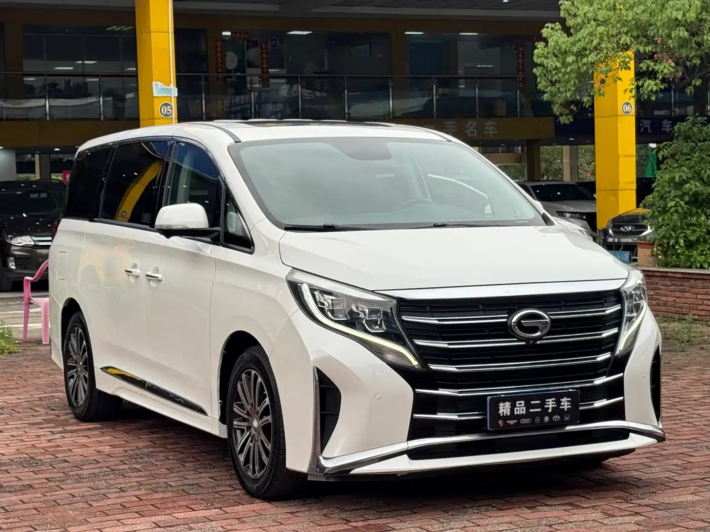 GAC TRUMPCHI M8