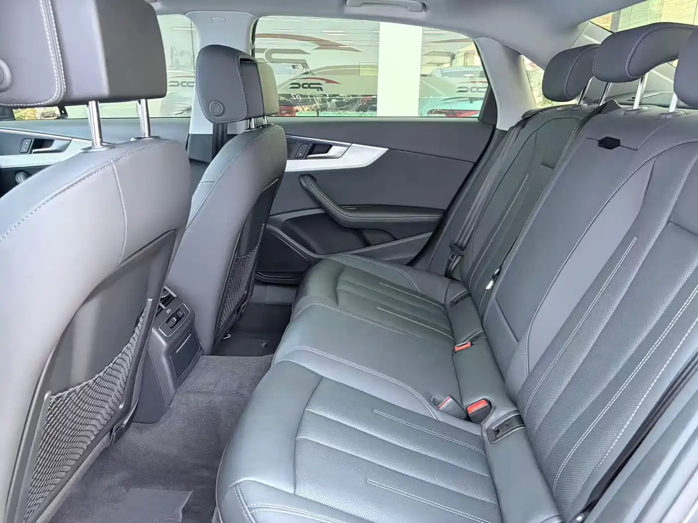 Фото 7 - Audi A4L