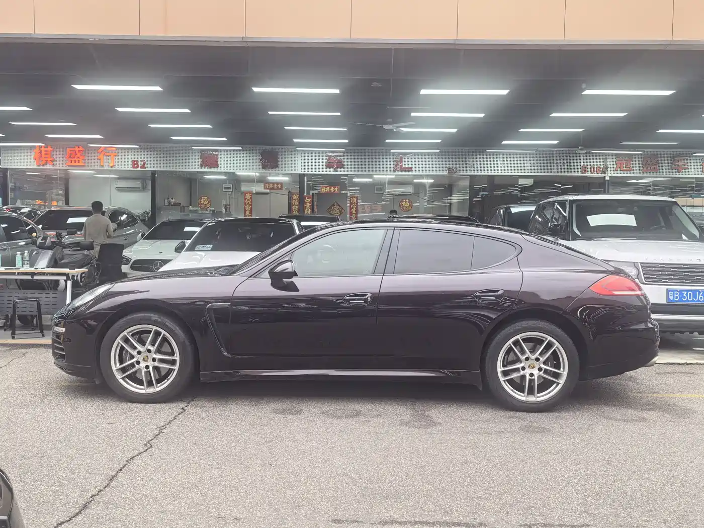 Porsche Panamera 2016 Panamera 4 Edition 3.0T фото 2
