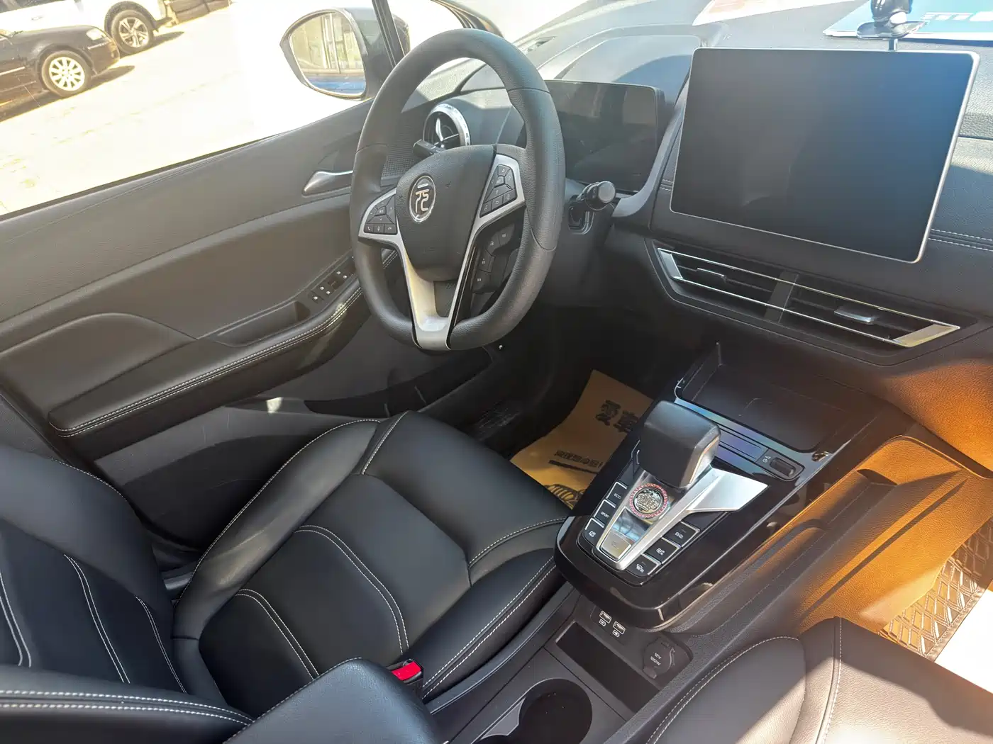 BYD Yuan New Energy 2019 EV535 High Energy Navigation Edition фото 6