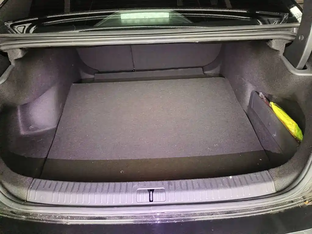 Photo 5 - Volkswagen Passat