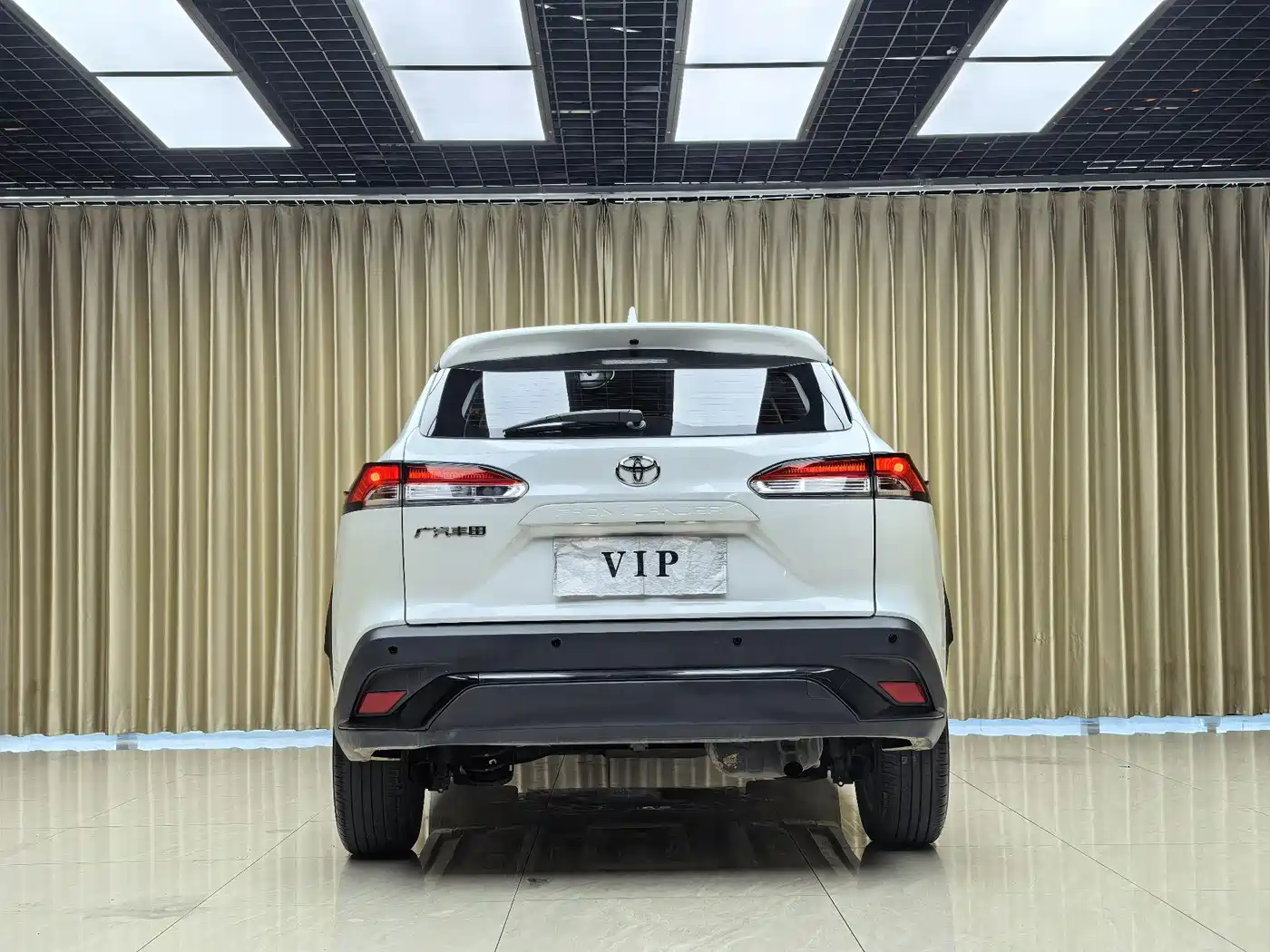 Toyota Frontlander 2024 2.0L CVT Elite Plus Edition фото 21
