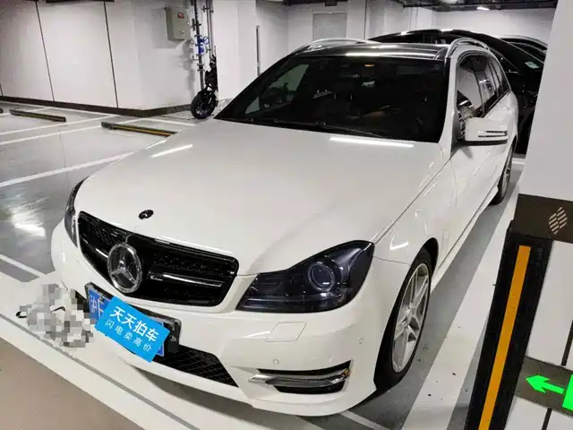 Mercedes-Benz C-Class (Import) 2011 C 200 Luxury Sports Wagon — фото 1