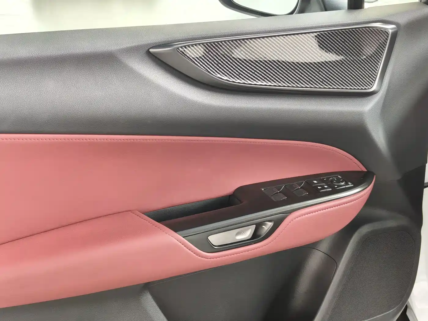 Photo 13 - Lexus NX