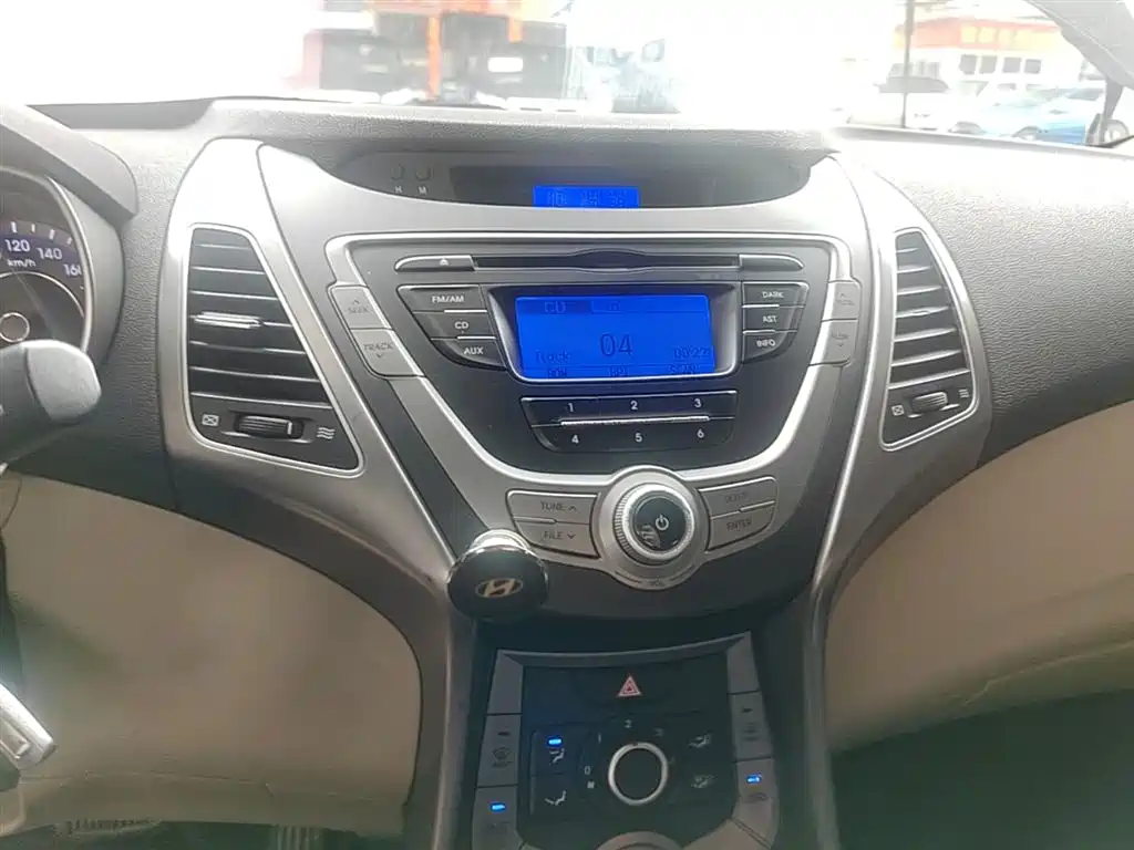 Hyundai Langdong 2015 1.6L Auto Trend фото 13
