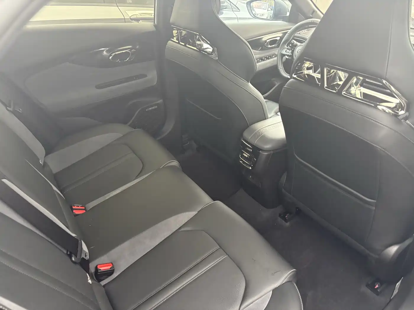 GAC Trumpchi Trumpchi Emkoo 2023 400T Automatic R PRO фото 5