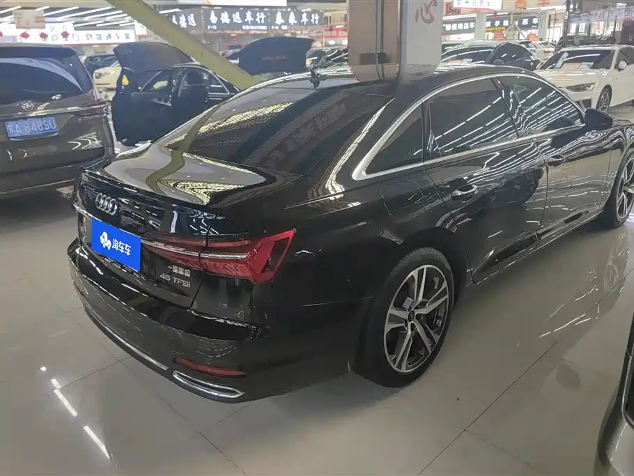 Audi A6L 2019 40 TFSI Luxury Elegance фото 3