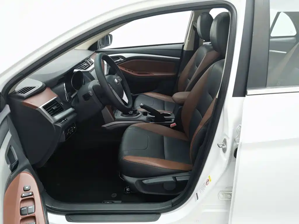 BYD G5 2017 2014 1.5TI Manual Premium