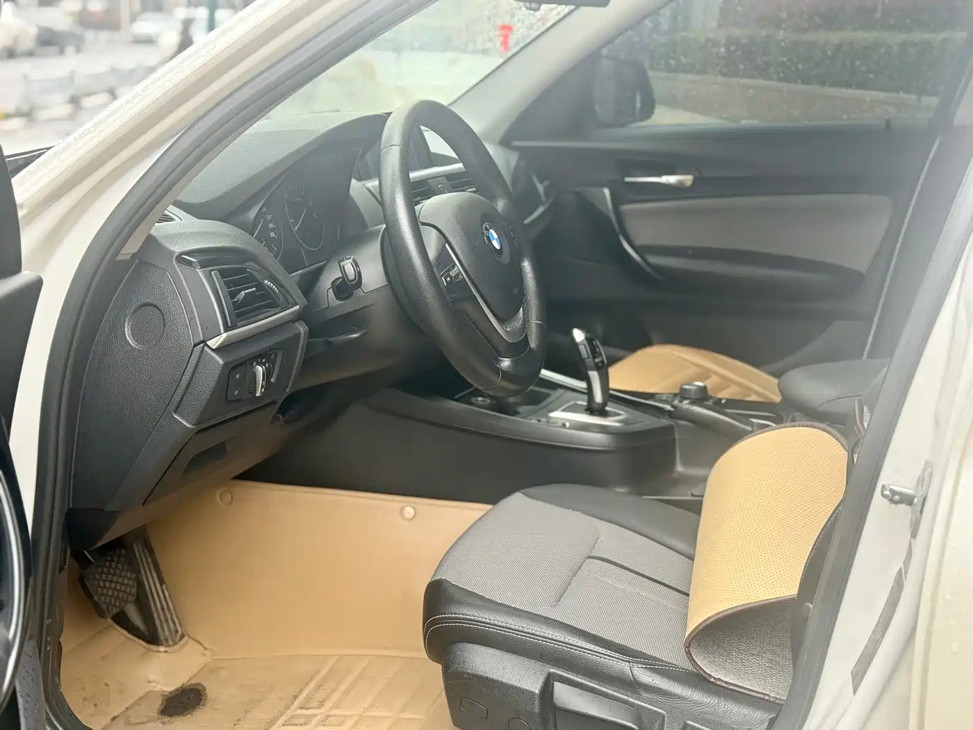BMW 1 Series (Import) 2013 Facelift 116i Urban Model фото 5