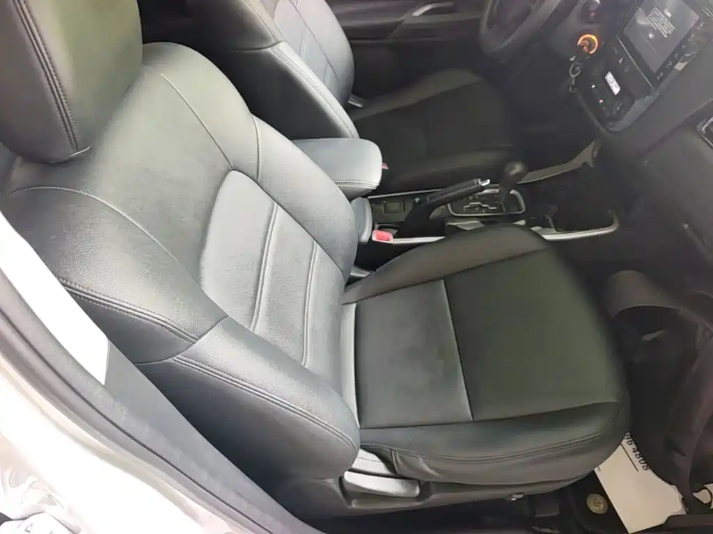 Mitsubishi Outlander 2024 2021 Facelift 2.0L 2WD Comfort Edition 5-Seater