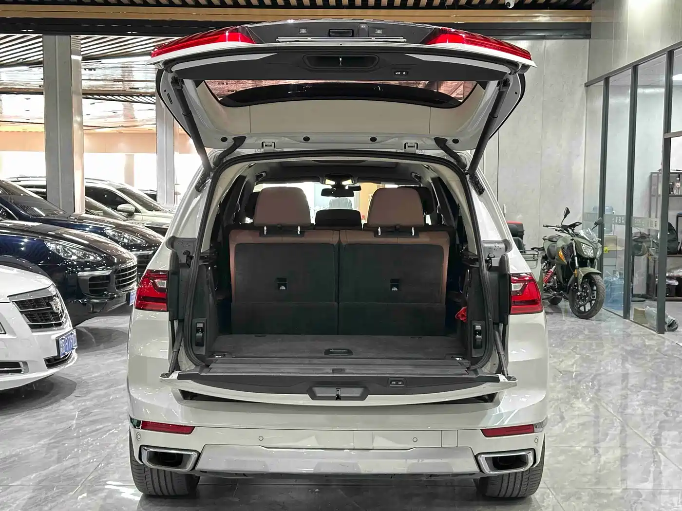 BMW X7 2019 xDrive40i Leading Luxury Package фото 9